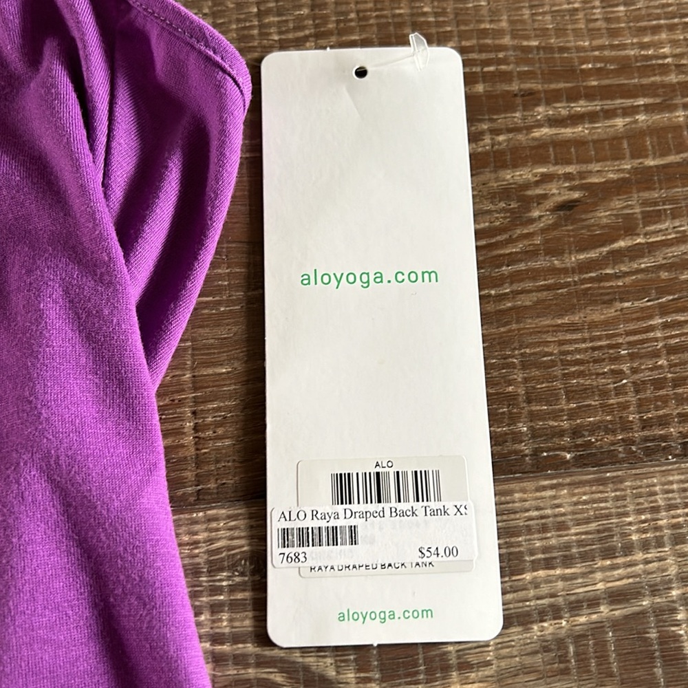 NWT alo yoga tank top - Picture 2 of 6